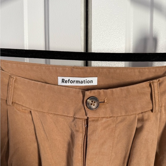 Reformation Tan Pleated Trousers - Picture 2 of 2